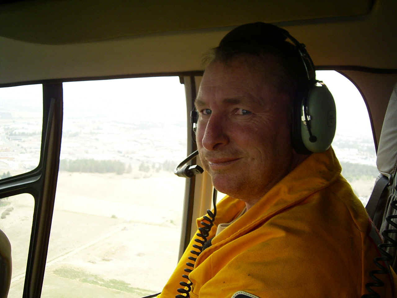 RIMG0129.JPG (351328 bytes)